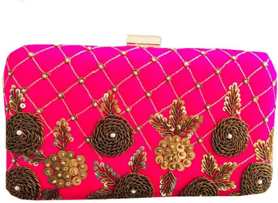 

Craftbazaar Party Pink Clutch