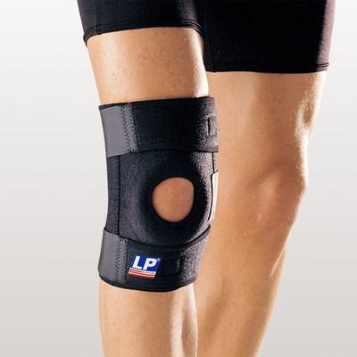 

LP Support LP 733 KNEE SUPPORT WITH STAYS Knee Support(Black