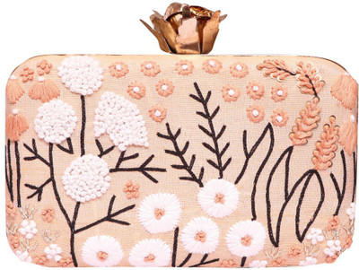 

Liwa Fashion Party Beige Clutch