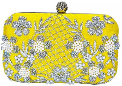 

Tooba Handicraft Casual Multicolor Clutch