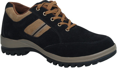 

Kavacha Steel toe safety shoe volt-01 Corporate Casuals For Men(Multicolor, Black