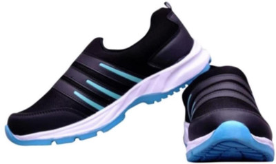 

CRV Casual Green Running Shoes For Men(Green, Black