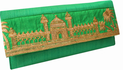 

Milan's creation Party Green Clutch