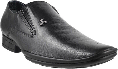 

Mochi Awesome Slip On For Men(Black, 11;black