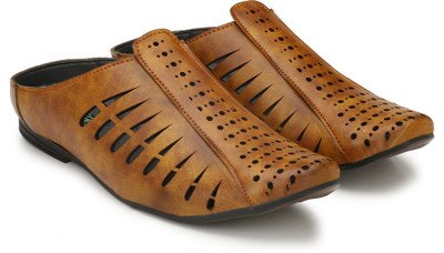 

Shoe Day Casuals For Men(Brown