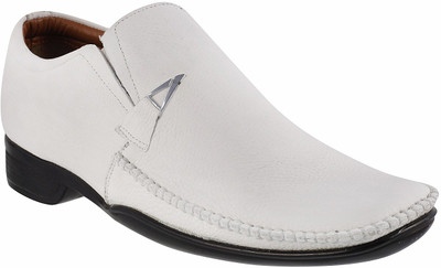 

Metro Trendy Slip On For Men(White, 16;white