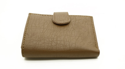 

Tony Brown Men Casual Beige Genuine Leather Wallet(4 Card Slots), Tan