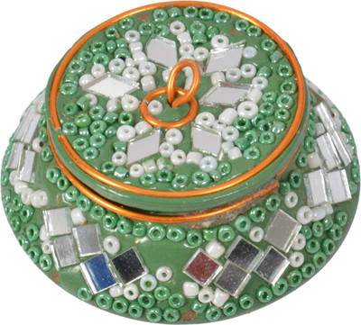 

ramani Handicraft Rajasthani Traditional Lakh Hand Work Sindoor Box for Women (Green-White) Lakh Hand Work Sindoor Box for Women Vanity Box(Multicolor)