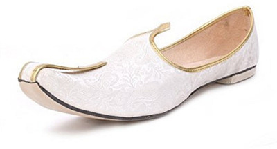 

GIGANTIC Jutis For Men(White