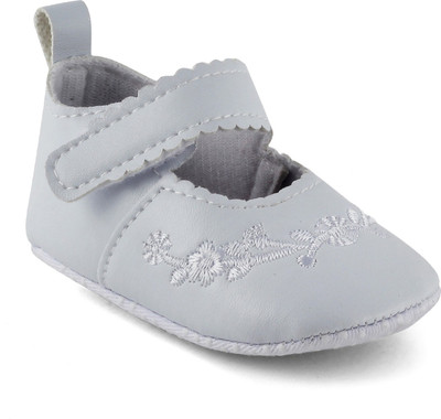

KITTENS Girls Velcro Ballerinas(White