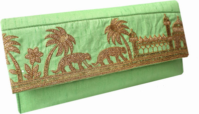 

Milan's creation Party Green Clutch