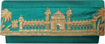 

Milan's creation Party Green Clutch