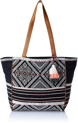 

Kanvas Katha Tote(Multicolor)