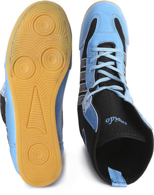 Rubber sole deals sports shoes