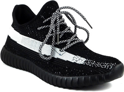 

Air Sports yeezy350 Running Shoes For Men(Black, White