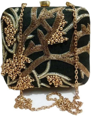 

Liwa Fashion Party Black Clutch