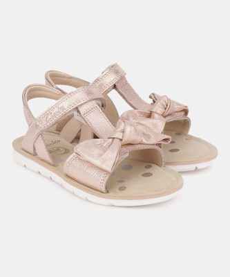 

Clarks Girls Velcro Strappy Sandals(Pink, Rose gold