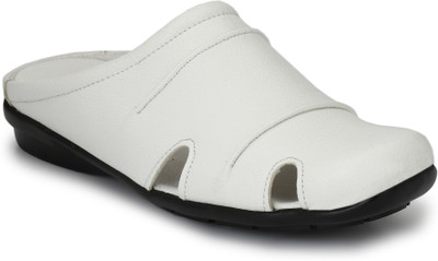

WHITE WALKERS Men WHITE Casual