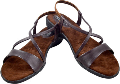 

Leatherwood1 Women Brown Heels