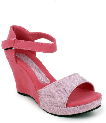 

Atist Women Pink Wedges