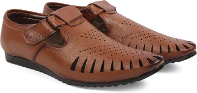 

Zixer Men Tan Casual