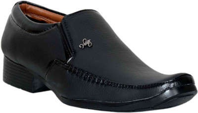 

RISHIKA ENTERPRISES9 Slip On For Men(Black