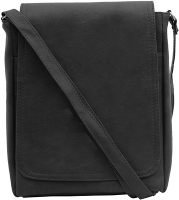 

capreo Women Casual Black PU Sling Bag