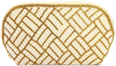 

Utsavi Party White Clutch