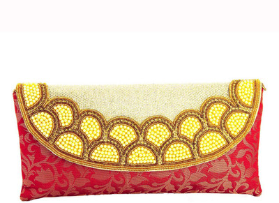 

Utsavi Party Maroon Clutch
