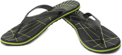 

Puma Boys & Girls Slip On Slipper Flip Flop(Multicolor, Black;green