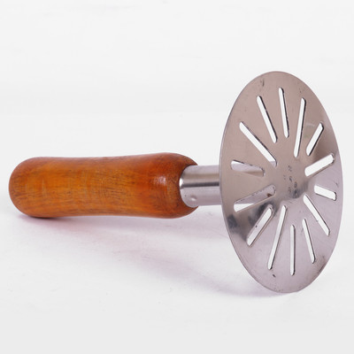 

Bluzon New Masher for Pav Bhaji Wood, Stainless Steel Masher(Brown, Steel, Pack of 1)
