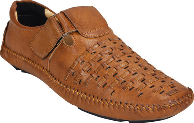 

Kolapuri Centre Men Tan Sandals