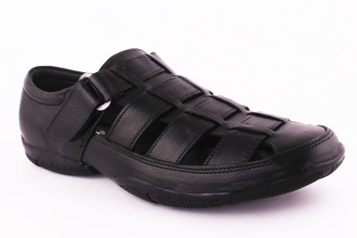 

Derby Kicks Men Black Sandals