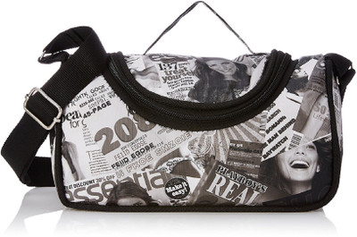 

Kuber Industries Rexine Black Shaving Kit (KITSHAV008) Travel Toiletry Kit(Black)