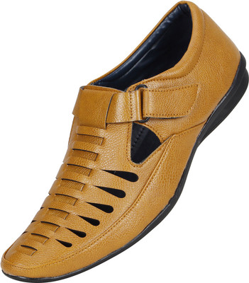 

Emosis Men Tan Casual