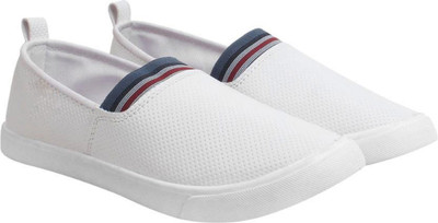 

World Wear Footwear 717 Slip On Sneakers For Men(Multicolor, White