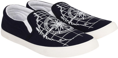 

Camfoot Camfoot-461 Slip On Sneakers For Men(Black, White