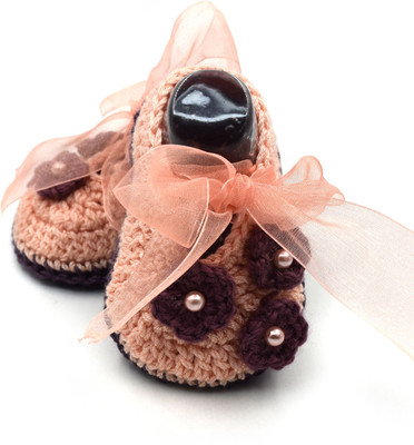 

Magic Needles Newborn Baby Socks Soft Sole Prewalker Booties Booties(Toe to Heel Length - 11 cm Peach, Mauve), Mauve;peach