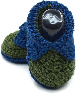 

Magic Needles Booties(Toe to Heel Length - 11 cm Blue, Green)