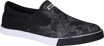 

Sparx Slip On Sneakers For Men(Black, White, Blackwhite