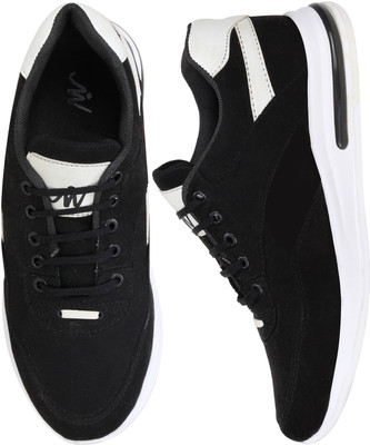 

MOU Rbuk Sports Walking Shoes For Men(Black, White