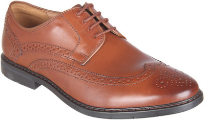 

Clarks Casuals For Men(Brown