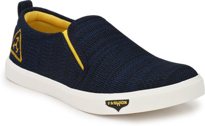 

Bradlan Slip on Sneakers For Men(Blue