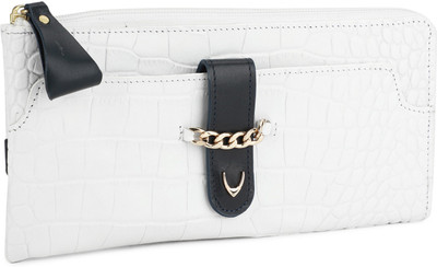 

Hidesign Casual White Clutch