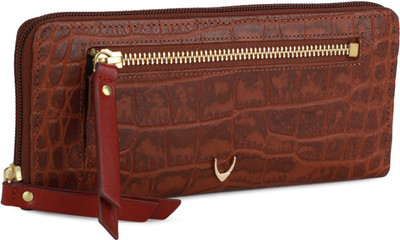 

Hidesign Casual Tan Clutch