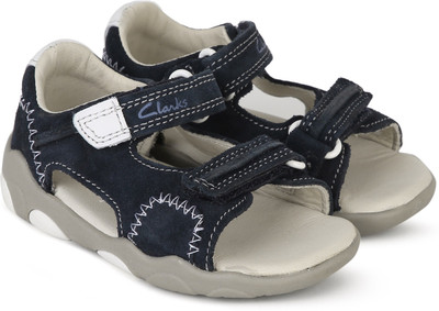 

Clarks Boys Velcro Sports Sandals(Blue, Navy suede