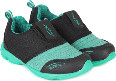

Footfun Boys & Girls Slip on Walking Shoes(Black, S.green