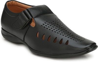 

Kytun Men Black Sandals