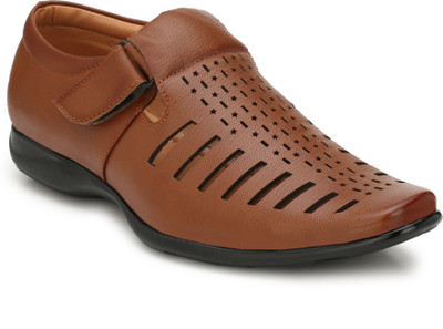 

Kytun Men Tan Sandals