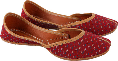 

Koshi Fabric Punjabi Jutis For Women(Red